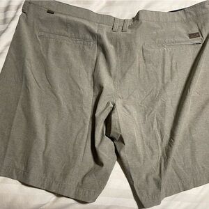 Billabong Men's khaki Chino shorts 44-men’s